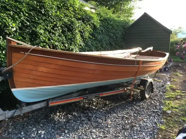 Traditional Gaff Sloop Dayboat