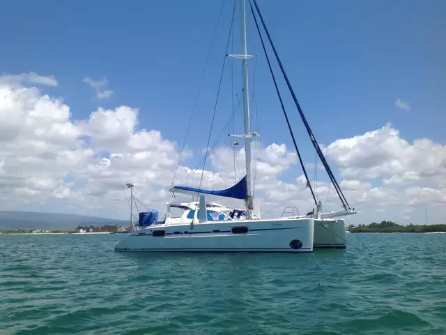 Catana 522