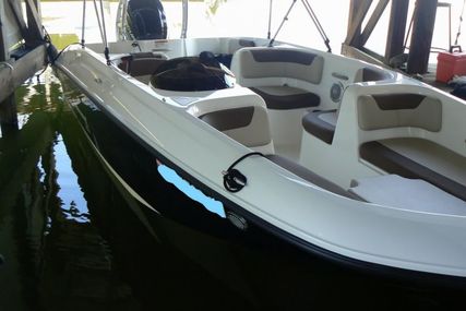 Bayliner Element XL 18