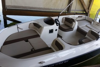 Bayliner Element XL 18