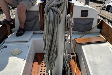 Allied Seawind Ketch ()