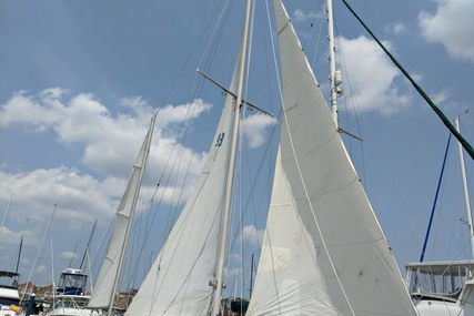 Allied Seawind Ketch ()