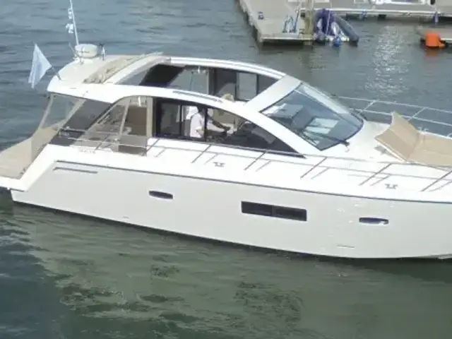 Sealine SC42 / S450