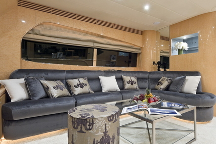 Elegance Yachts 62