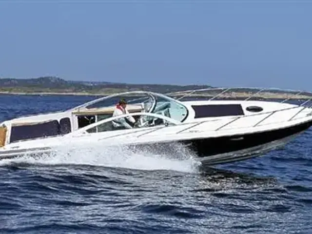 Goldfish 32 Sport Cruiser