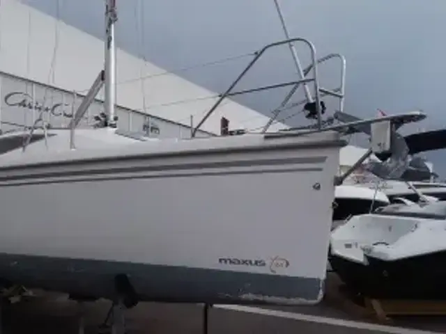 MAXUS YACHTS MAXUS 24 LIFTING KEEL