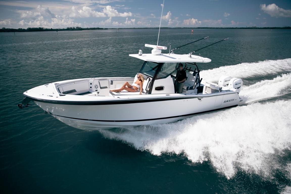 332 CC - Blackfin Boats