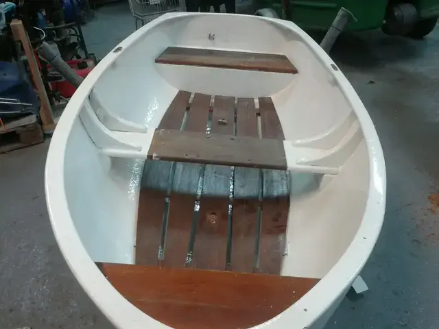 Generic Dinghy 7ft