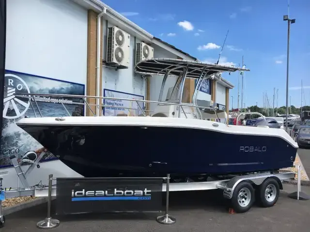 Robalo Centre console R200 explorer