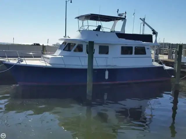 Cheoy Lee Efficient Cockpit Motor Yacht - 52'