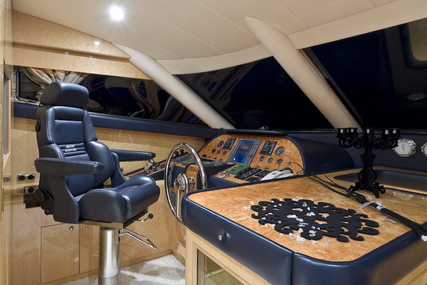 Elegance Yachts 62