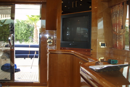 Elegance Yachts 54