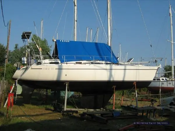 Catalina 35