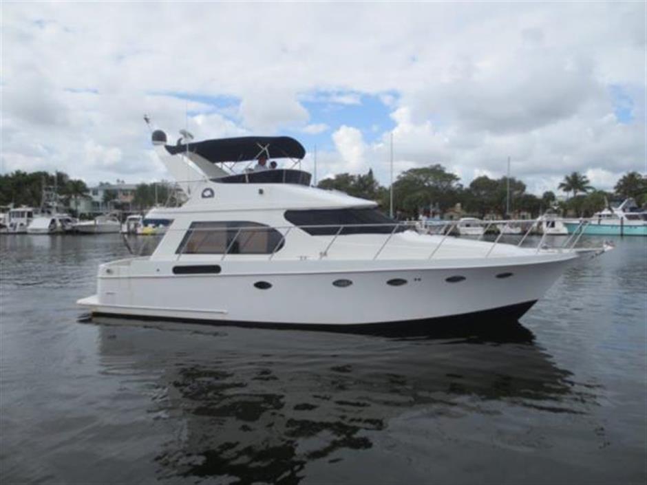 Ocean Alexander Cockpit Motor Yacht