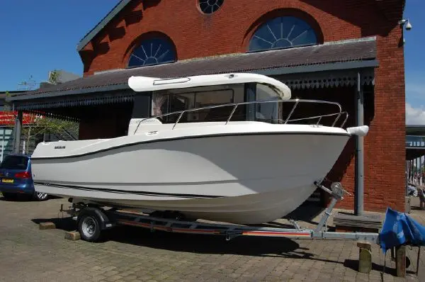 675 Pilothouse - Quicksilver