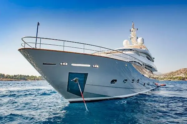 Benetti 128