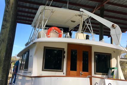 Hatteras Hardtop Extended Deck MY