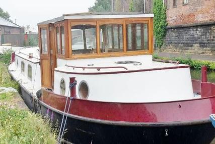 Tyler Wilson Replica Dutch Barge