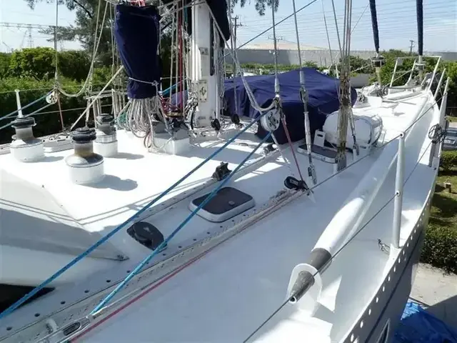 Custom Built Auzepy Brenneur Sloop