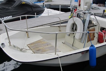 Boston Whaler 17 Montauk