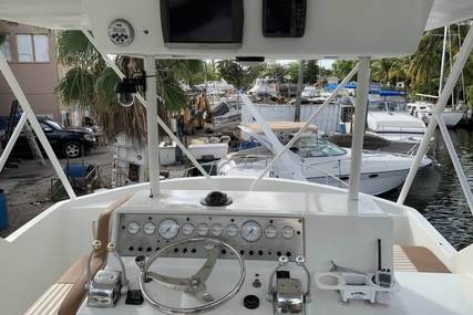 Chris Craft 422 Commander