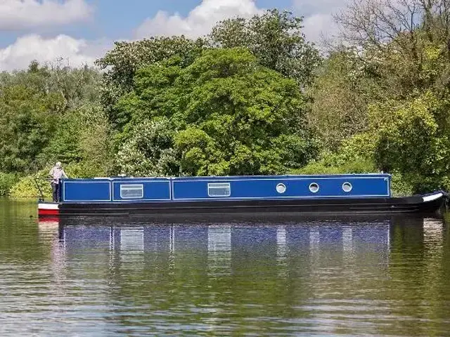 Tyler Wilson / Broom 58' Narrowboat