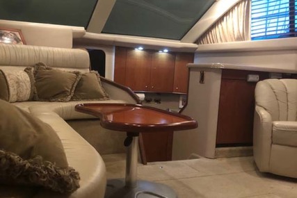 Sea Ray Aft Cabin Motor Yacht