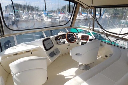 Sea Ray Aft Cabin Motor Yacht