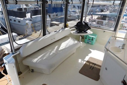 Sea Ray Aft Cabin Motor Yacht