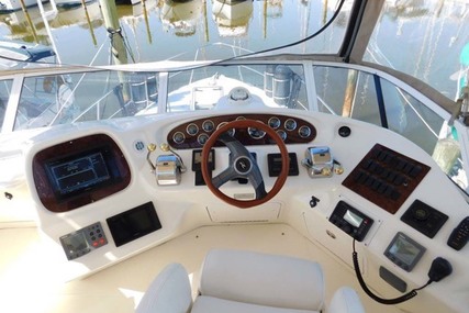 Sea Ray Aft Cabin Motor Yacht