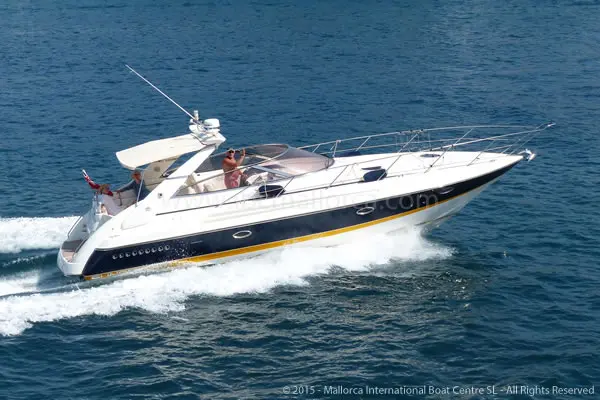 Sea Ray Portofino 375