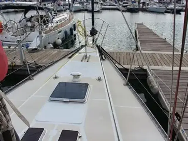 Laurent Giles & Partners Pinifarina AZ 42 Ketch