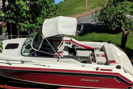 Rinker 230 Festiva