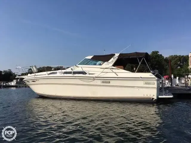 Sea Ray 360 SRV Express Cruiser