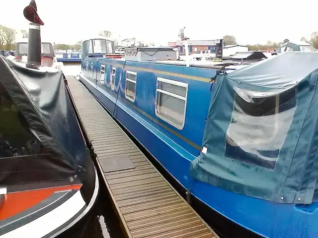 Alvechurch Boat Semi Traditional Stern Narrowboat