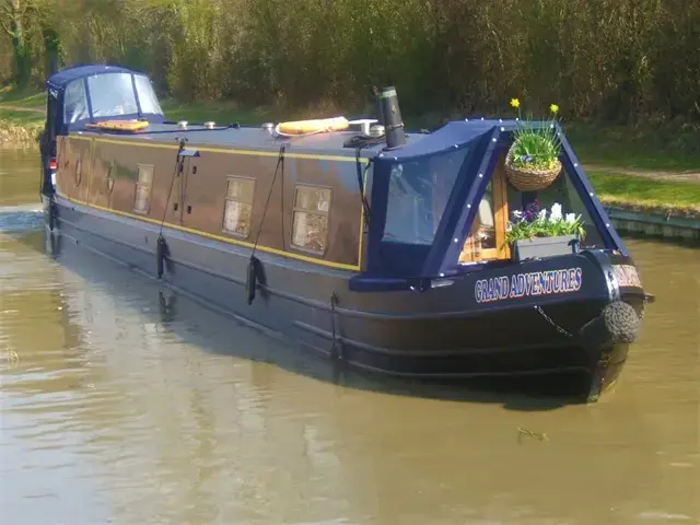 Aqualine Boats Cruiser Stern Narrowboat