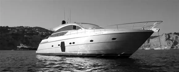 Pershing 64