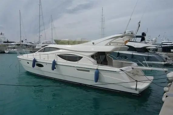 550 - Ferretti Yachts