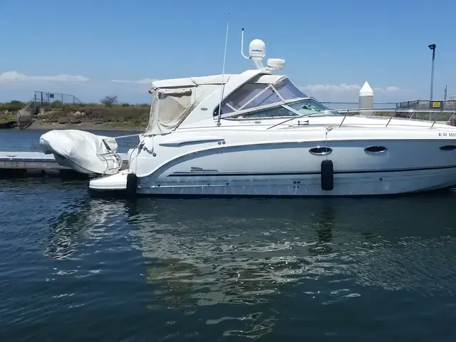 Chaparral 320 Signature