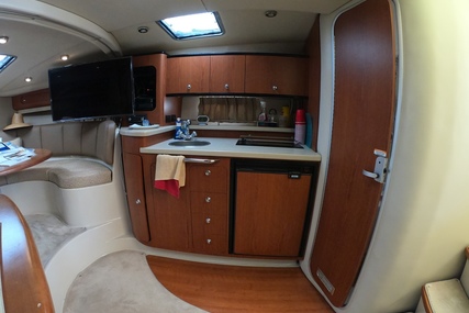 Chaparral 320 Signature