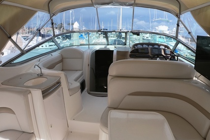 Chaparral 320 Signature