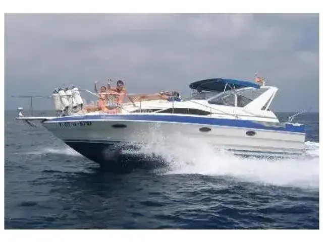 Bayliner 3655 Avanti