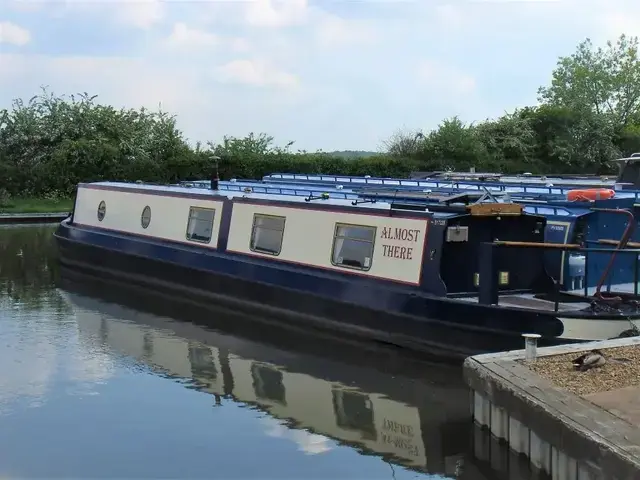 J D Narrowboats Cruiser Stern Narrowboat