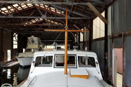 Matthews 38 Cabin Cruiser