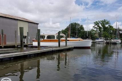 Matthews 38 Cabin Cruiser