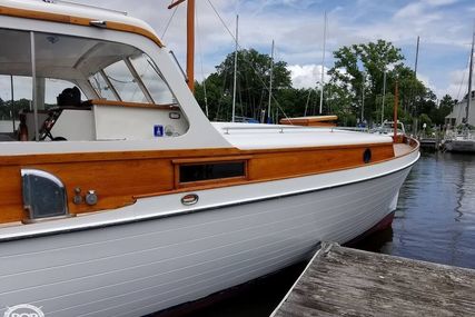 Matthews 38 Cabin Cruiser