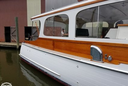 Matthews 38 Cabin Cruiser