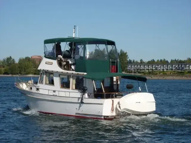 Chb La Paz Sedan Trawler