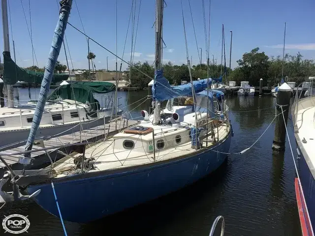 Rhodes Yachts Swiftsure 33