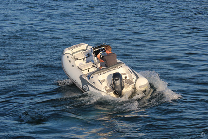 Walker Bay Venture 14